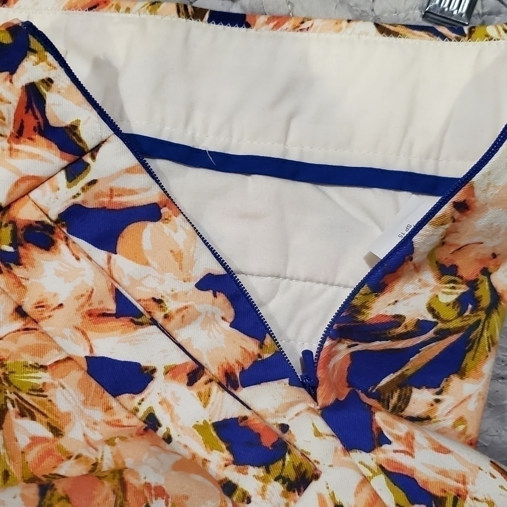 J Crew Floral Chino Shorts - Picture 5 of 6